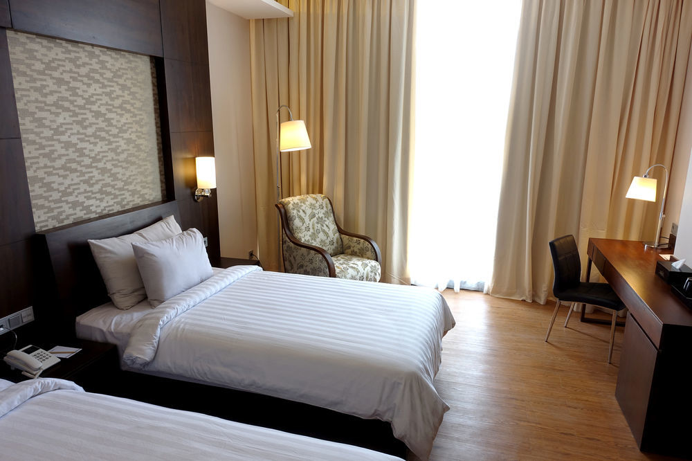 Java Heritage Hotel Purwokerto Kültér fotó